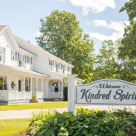 Kindred Spirits Country Inn And Cottages Кавендиш Екстериор снимка